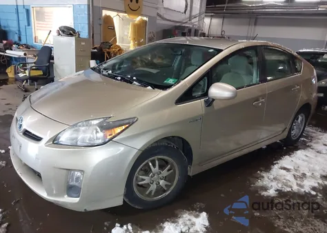 2010 Toyota Prius Iii z USA, uszkodzony, nr VIN JTDKN3DU3A0096863